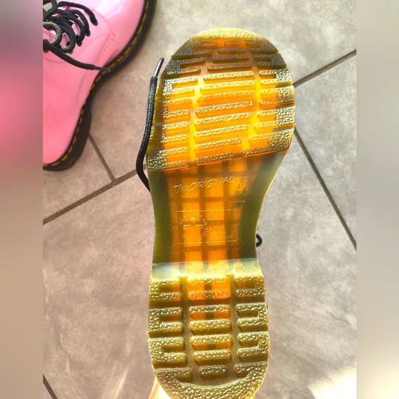 Dr. Martens Glossy Pink Combat Boots Women's Size 9 - Picture 10 of 10